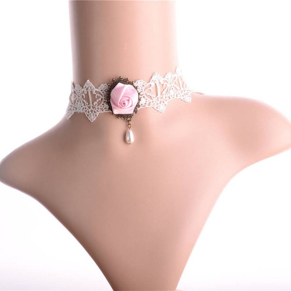 Charm L Grace Flower Pendant Necklace